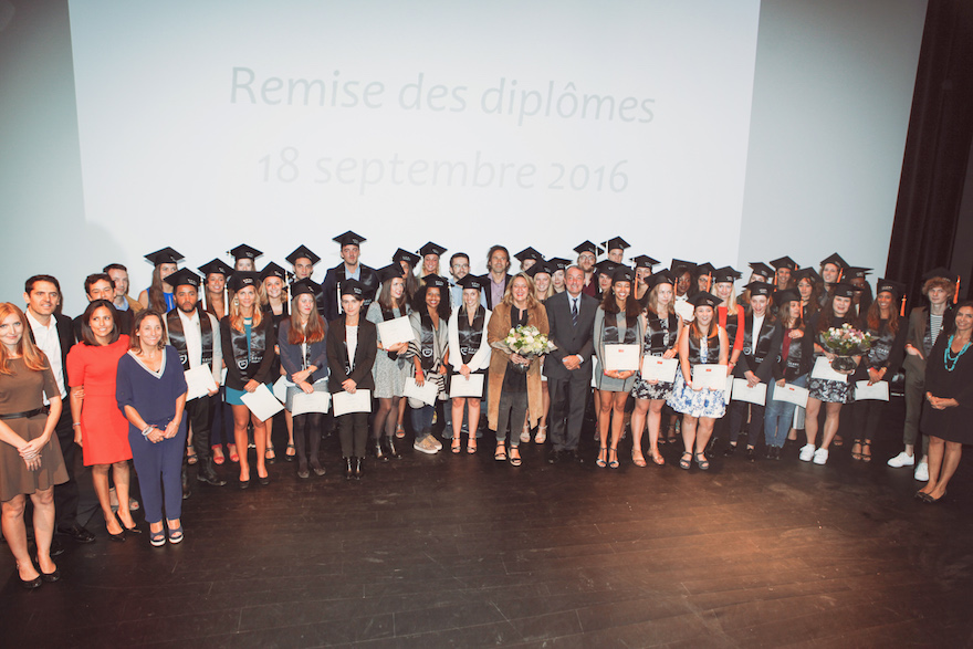 Félicitations aux nouveaux diplômés - promotion 2016 - de l'ICART Bordeaux l'école du management de la culture et du marché de l'art