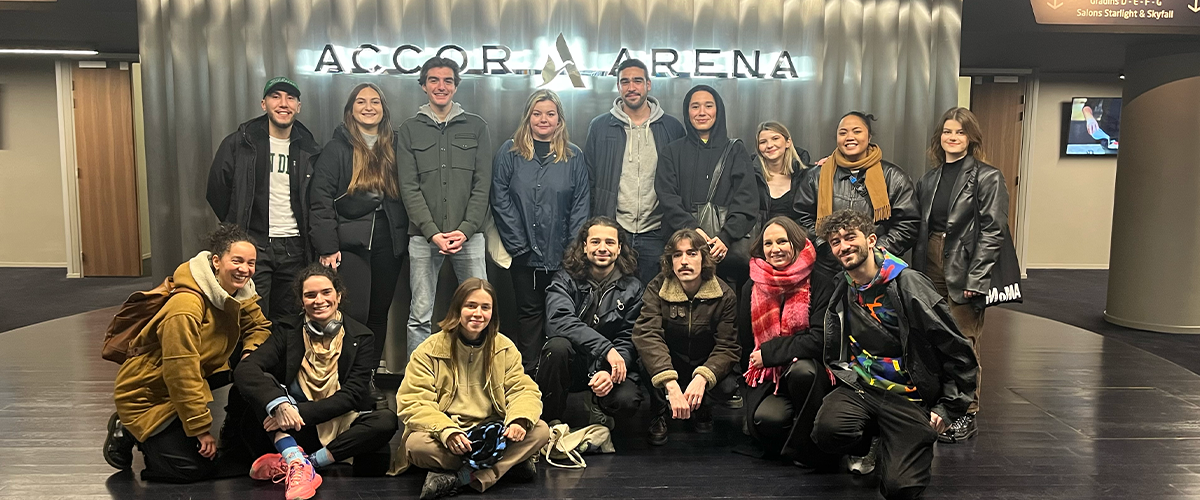 Etudiant ICART Paris en visite à l'Accor Arena